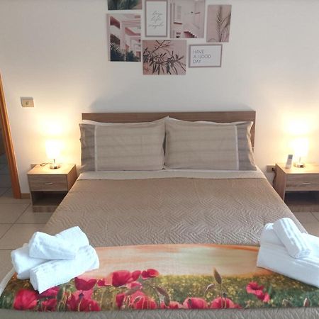 Gentarrubia - a casa nel cuore della città Oristano Extérieur photo